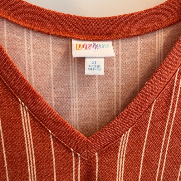 Lularoe Renee blouse - Picture 3 of 5